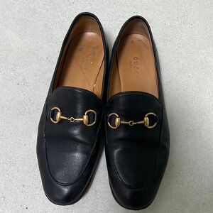 Gucci Jordaan black with gold horsebit loafers size 35.5